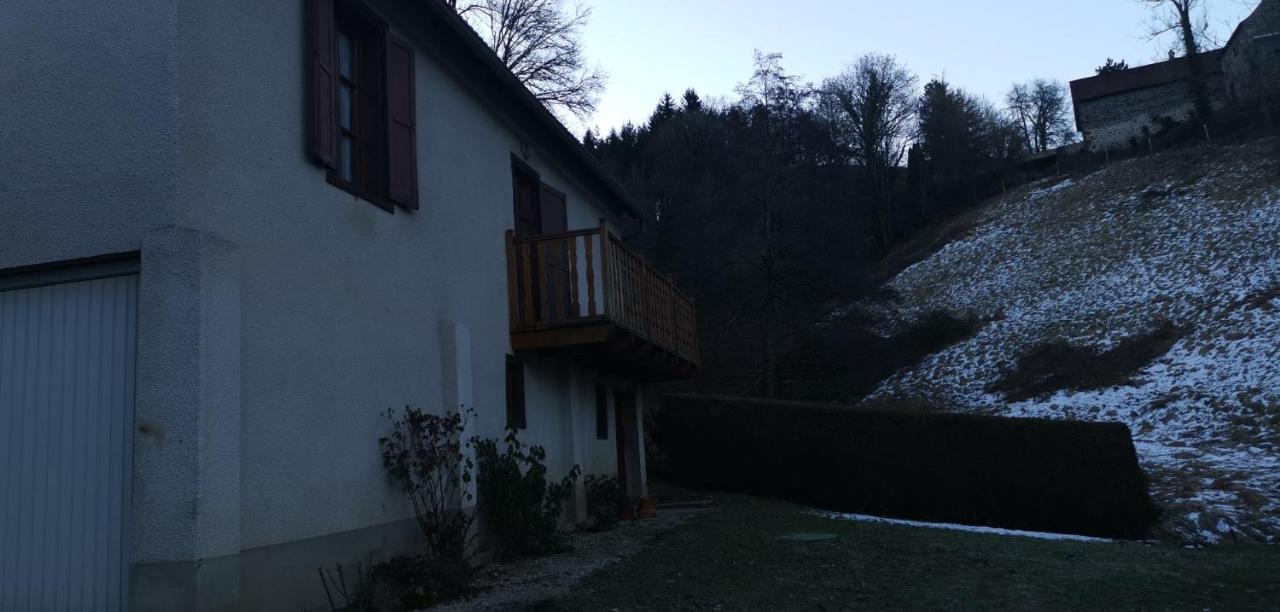 Maison D'Hote, Gite, La Maisonnette Vic-sur-Cère Esterno foto